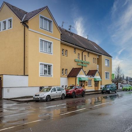 Pension U Mydlaru Мнихово-Градиште Экстерьер фото