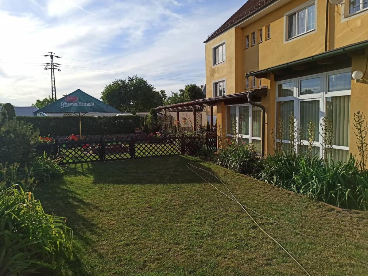 Pension U Mydlaru Мнихово-Градиште Экстерьер фото